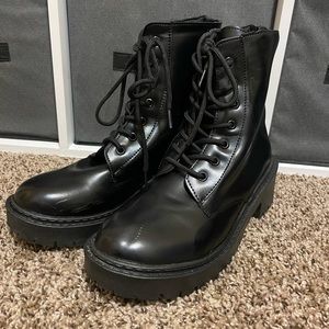 Women’s Combat Boots